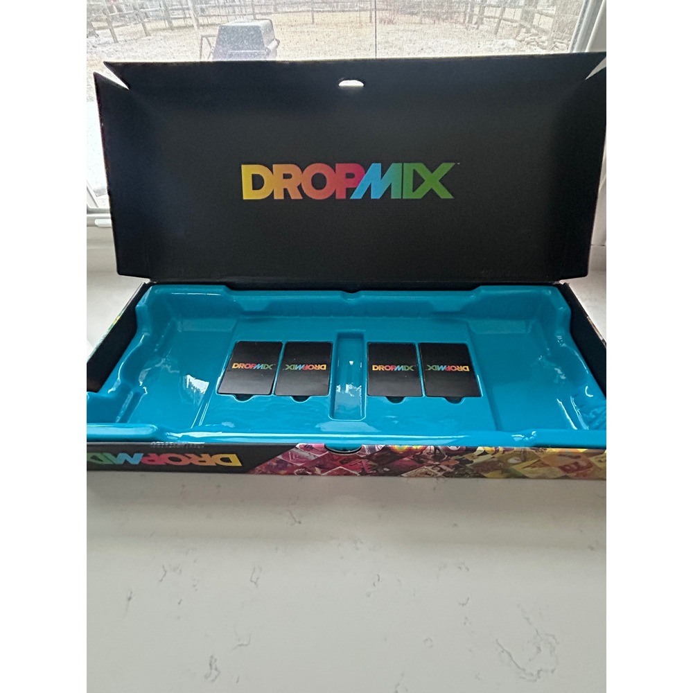Dropmix‎ Music Mixing Game Board and Cards Hasbro Harmonix Bluetooth 60 Cards